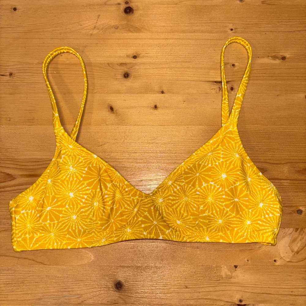 Aerie Real Good Bikini Bathing Suit Top Yellow & White Pattern